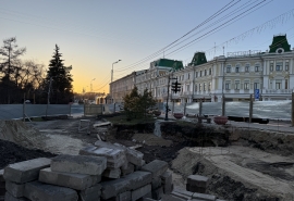 При благоустройстве в центре Омска вскрыли царскую кладку