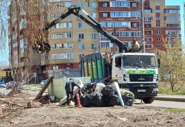 Омский регоператор справился с вывозом мусора после субботников