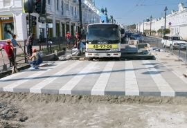 В Омске появился первый пешеходный переход из гранита