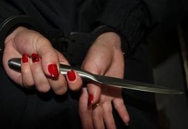 Под Омском жена зарезала мужа ножом в шею за пьянство