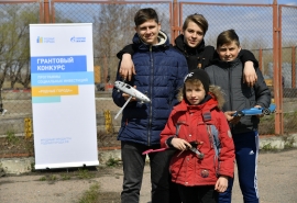 Омский НПЗ поддержал юных автомоделистов