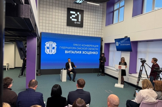 «Время с семьей»: омский губернатор Хоценко раскрыл источник своих сил