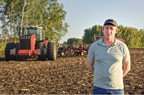 Александр Сизов: «Цифровые решения нужны». Как технологии помогают фермерам в Омской области