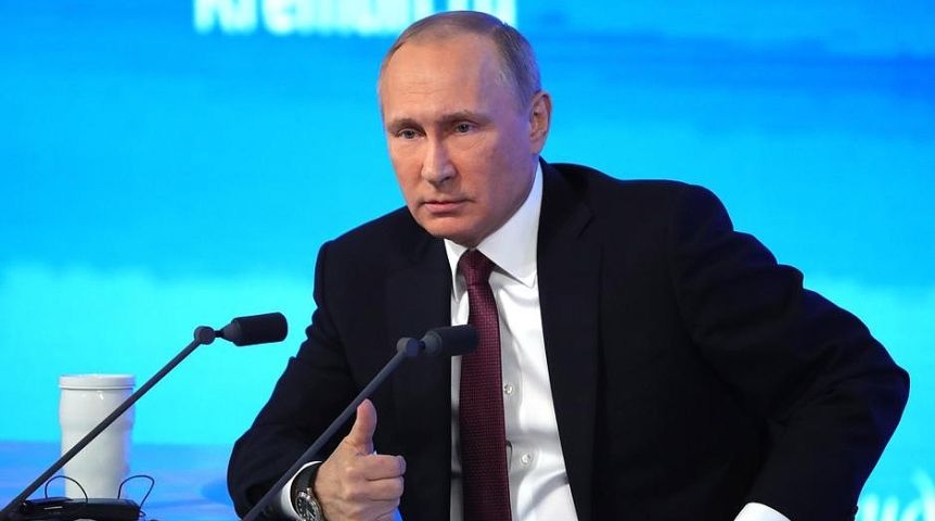 Неделя на «СуперОмске»: пивнушки у Кремля, «дело Любочки», голодовка за долги и кондуктор-Дед Мороз
