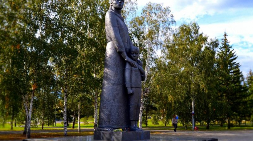 Чебаркуль парк Победы памятник