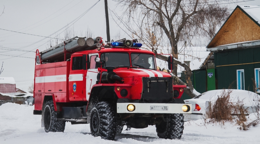 В Омской области дотла сгорел дом водителя пожарной части: есть погибшие |  07.12.2020 | Омск - БезФормата