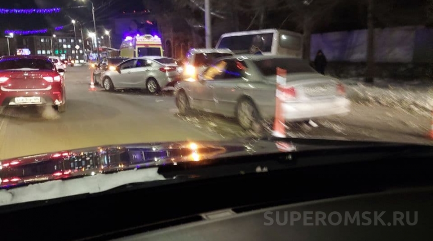 Марк се. Что происходит в омске почему. Чп в омске за последние сутки в омске. Что происходит в омске почему. Новопеределкино провал грунта.