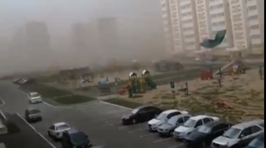 Омск накрыла буря: шквалистый ветер уже хозяйничает в некоторых районах города — СуперОмск