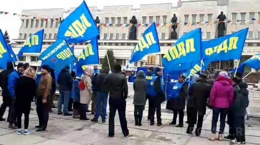 Лдпр запрет мигрантов проголосовать. ЛДПР Омск. ЛДПР Омск Лидеры список. История ЛДПР В Омске фото.