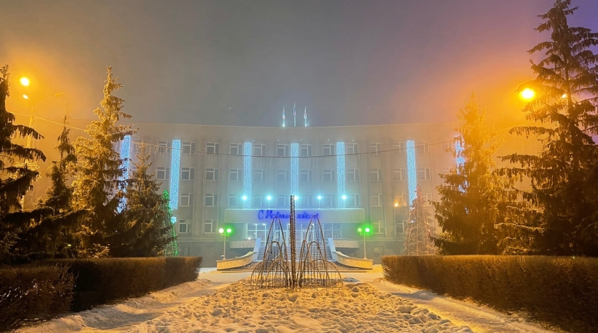 Советский ао омск. Администрация САО город Омск. Администрация САО город Омск фото. Омский городской совет Омск фото зима красивый вид. Омск САО раньше фото.