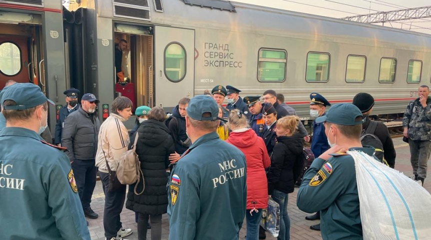 В Омске приняли беженцев из Донбасса В Омске приняли беженцев из Донбасса