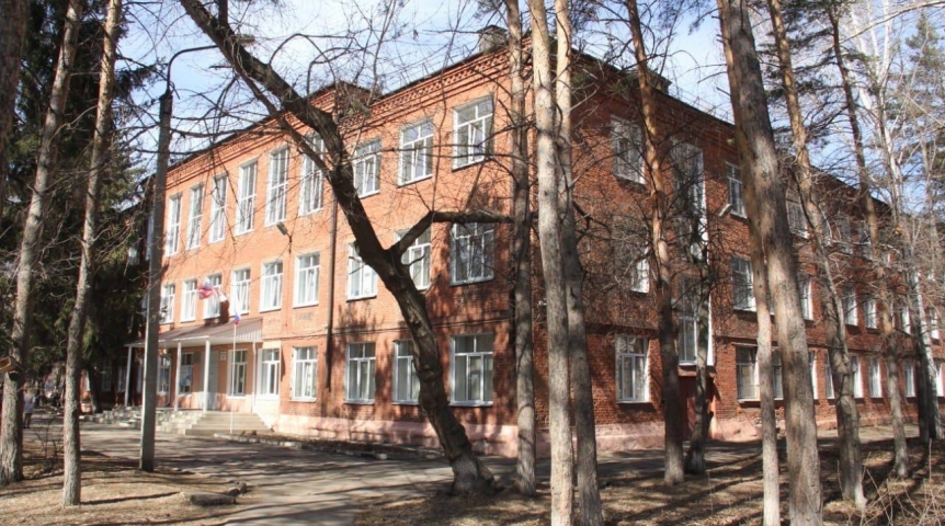 В Омске нашли богатого покровителя для проблемной школы