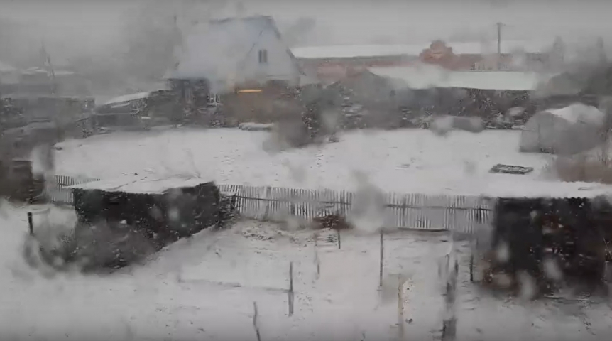 В Омской области выпал плотный слой снега
