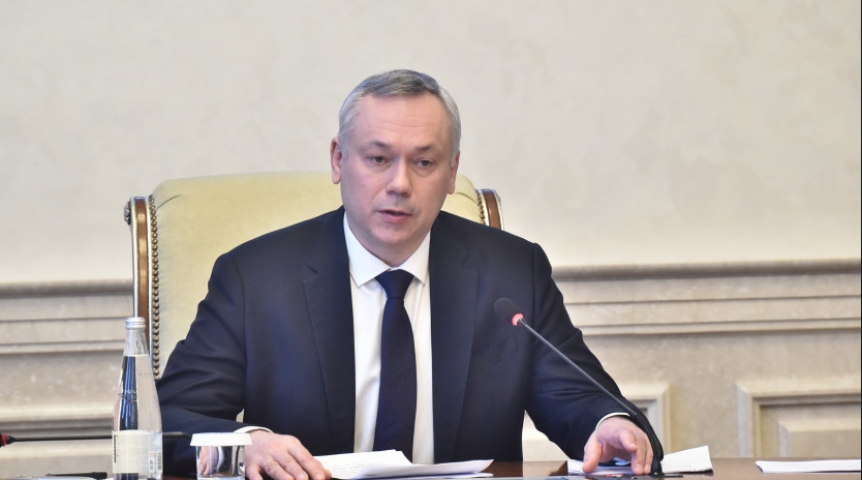 Новосибирский губернатор жестко потребовал решить проблему с вывозом мусора