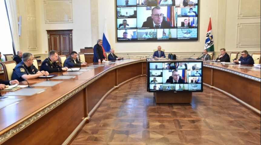 Новосибирский губернатор поблагодарил аграриев за успешное завершение посевной кампании Новосибирский губернатор поблагодарил аграриев за успешное завершение посевной кампании