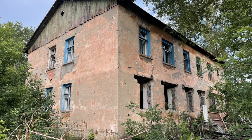 В Омске насчитали более трех сотен домов под снос
