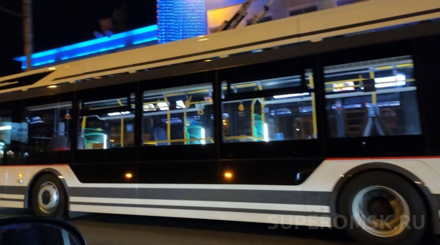 Ремонт на популярном омском перекрестке приведет к отмене двух троллейбусов