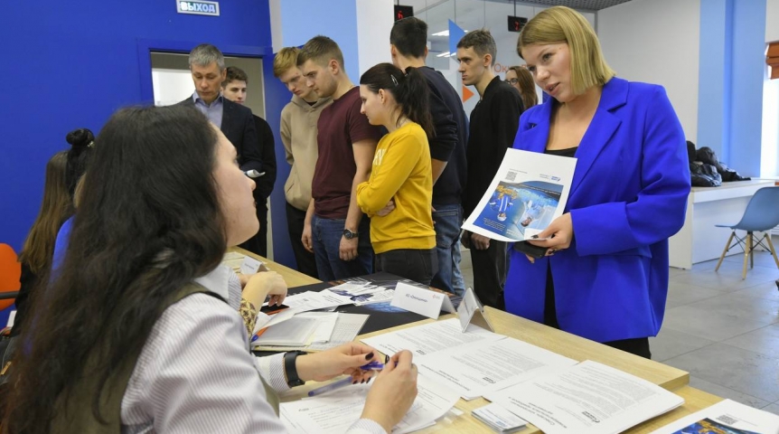 Общество Названы специалисты, которые нужны омским предприятиям оборонно-промышленного комплекса