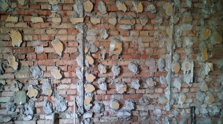 Нежилому строению в Октябрьском округе Омска нашли неожиданное применение