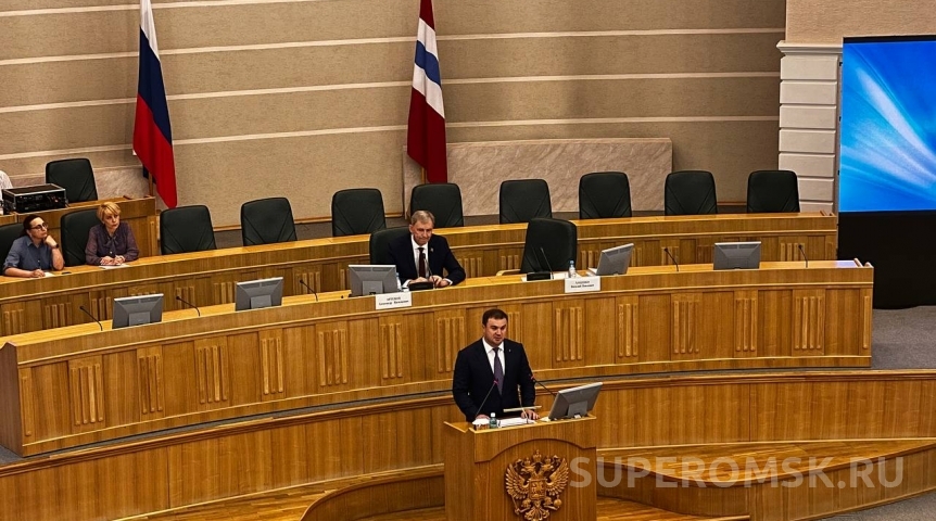 Общество Виталий Хоценко предложил увеличить молодежную премию губернатора Омской области почти в два раза