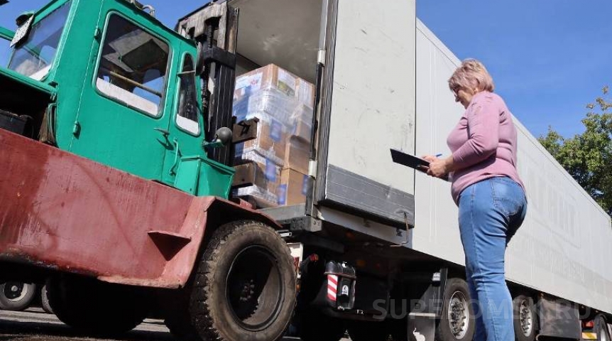 Из Омской области в зону СВО отправили очередную партию гуманитарного груза