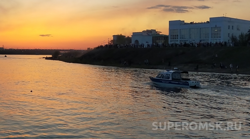 В Омске после критических отметок вновь поднялась вода в Иртыше