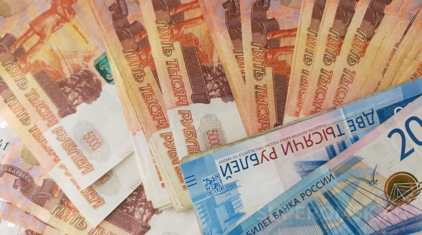 Власти спрогнозировали омичам среднюю зарплату свыше 80 тысяч рублей
