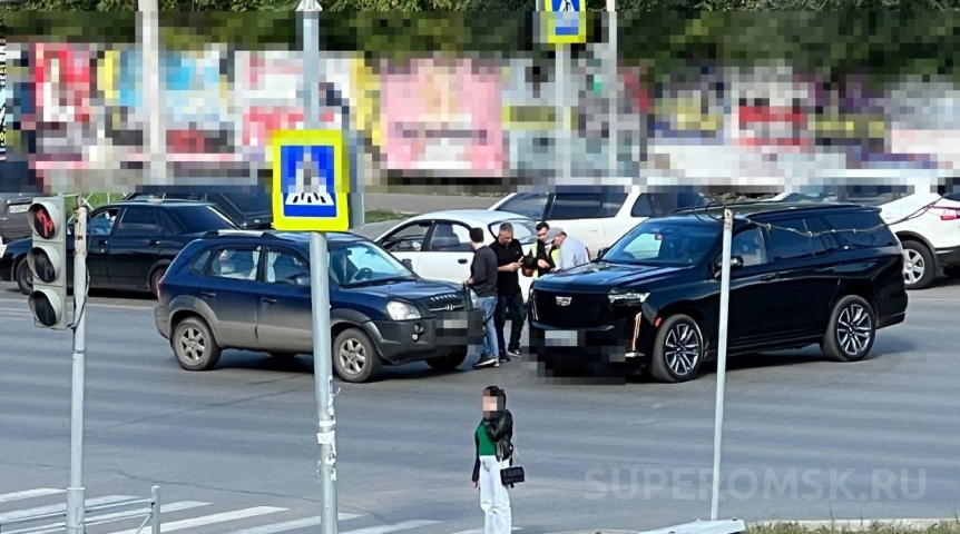 Происшествия в Омске Лидер омских курдов попал в ДТП