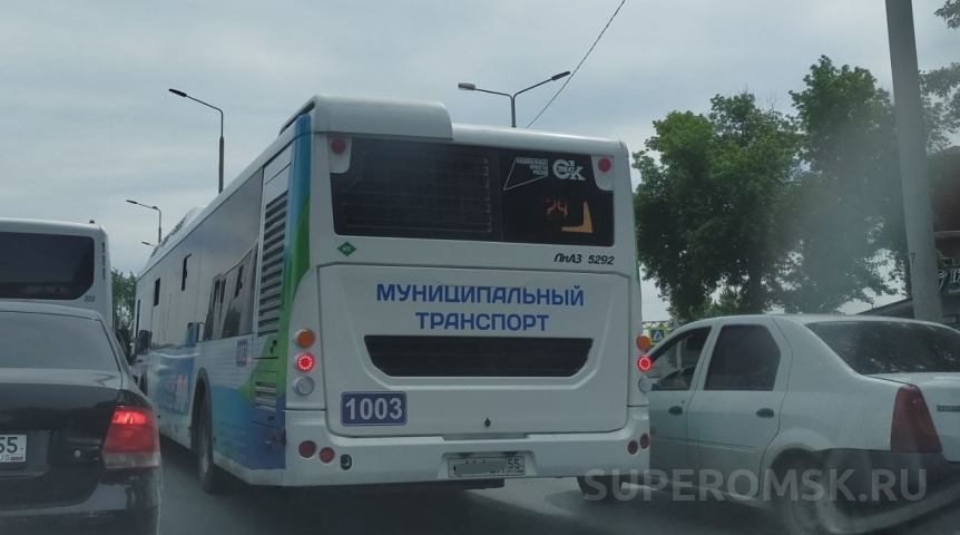В Омске с 1 декабря запустят два новых автобусных маршрута с работой по будням