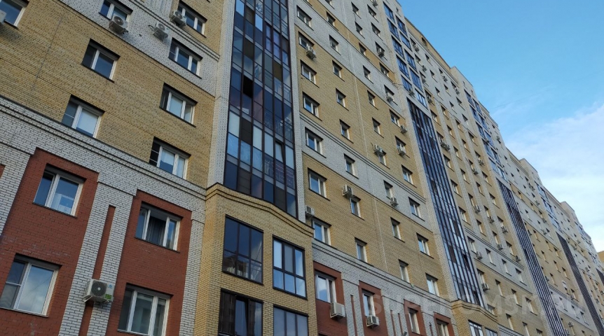 В Омске выставили на продажу 6-комнатную квартиру с сауной и тремя санузлами за 36 миллионов рублей