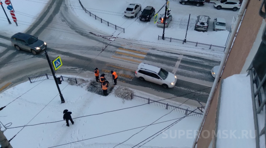 За неубранный снег омичи могут получить штраф в 20 тысяч рублей