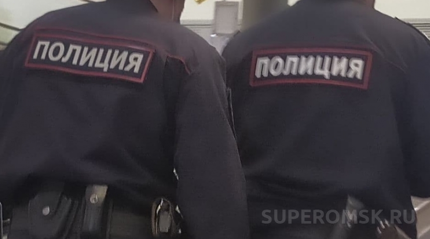 В Омске задержали женщину с божественными правами на незарегистрированном авто