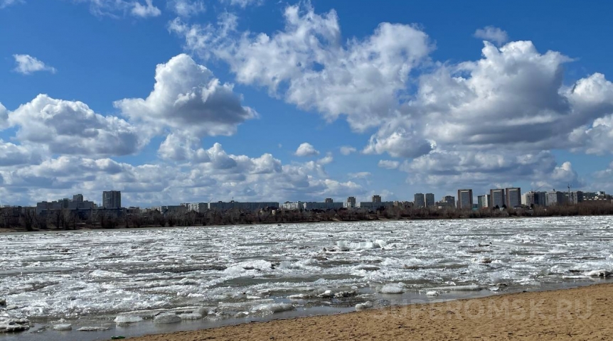 В Омск пришел большой ледоход