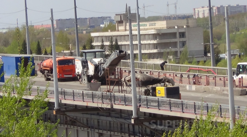 Что происходит на Ленинградском мосту в Омске за месяц до открытия