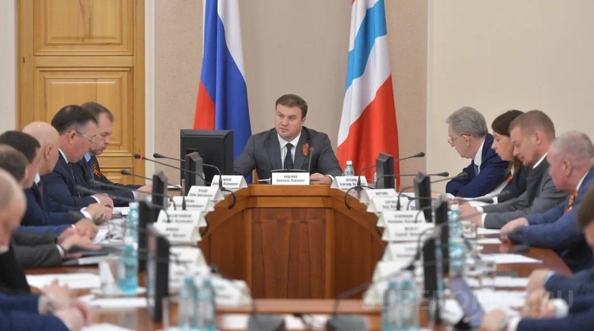 Омский губернатор Хоценко сделал заявление по ДТП с участием главы Полтавского района
