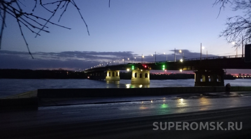 Озвучены режимы работы подсветки на Ленинградском мосту Омска