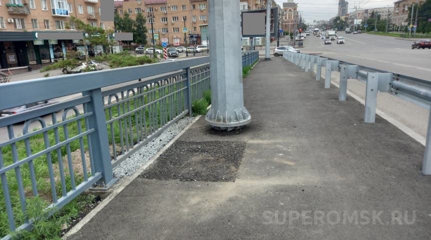 Ленинградский мост в Омске после капремонта снова ремонтируют