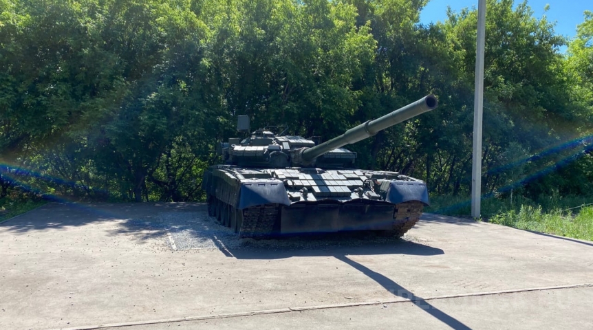 Бойцы в зоне СВО самостоятельно модифицировали омский танк Т-80
