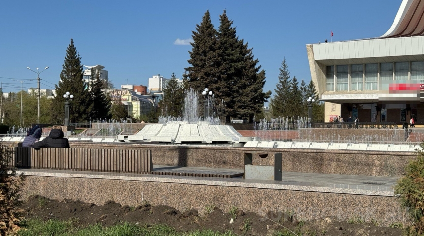 Мэр Омска Шелест опроверг необходимость купаться в фонтанах на День ВДВ