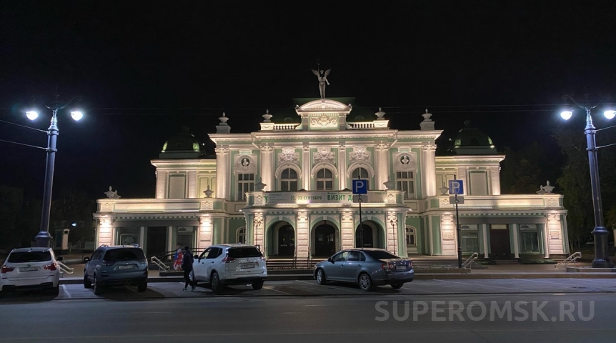 На фасаде дома в центре Омска установят мемориальную доску известной актрисе