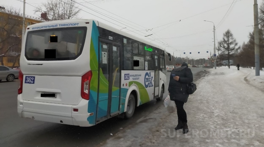 В Омске по просьбам жителей продляют популярный автобусный маршрут