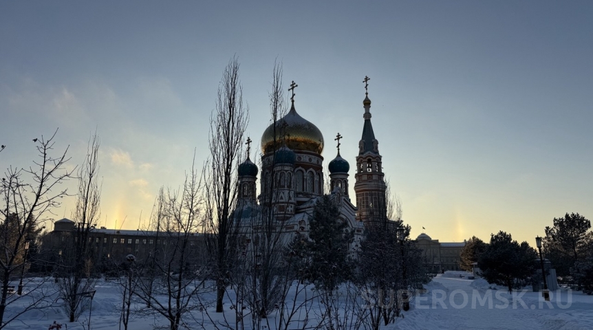 В небе над Омском заметили невероятное явление