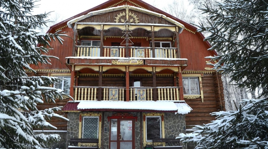 База отдыха «Альпийская деревня» приглашает омичей на зимний отдых