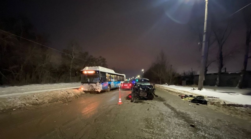 Появились подробности смертельного ДТП с автобусом в Омске