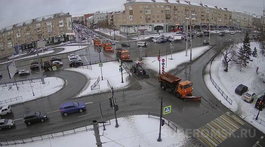 Глава омского дептранса высказался о реагентах на дорогах