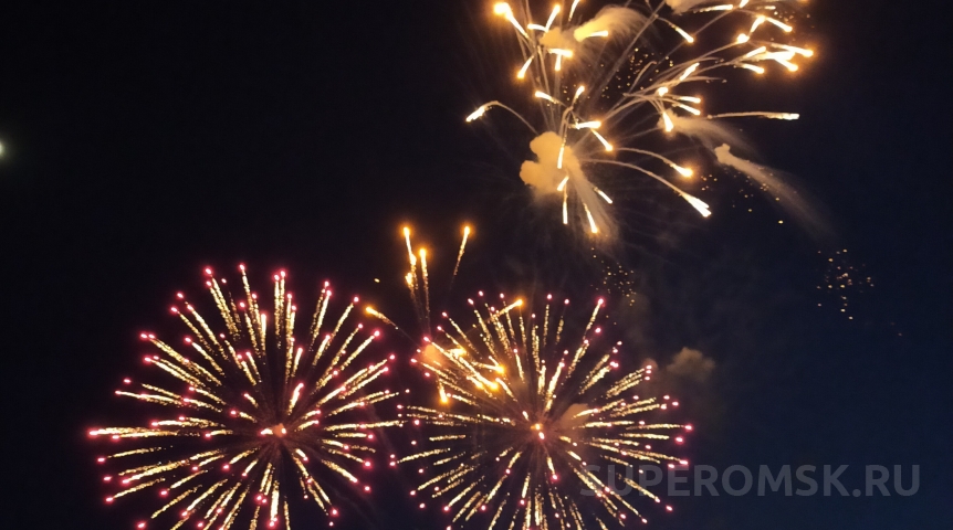 В Омске обратили внимание на странный крещенский ритуал