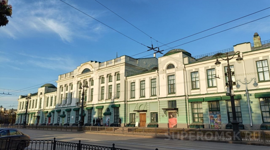 В Омске изменят закон о рекламных конструкциях