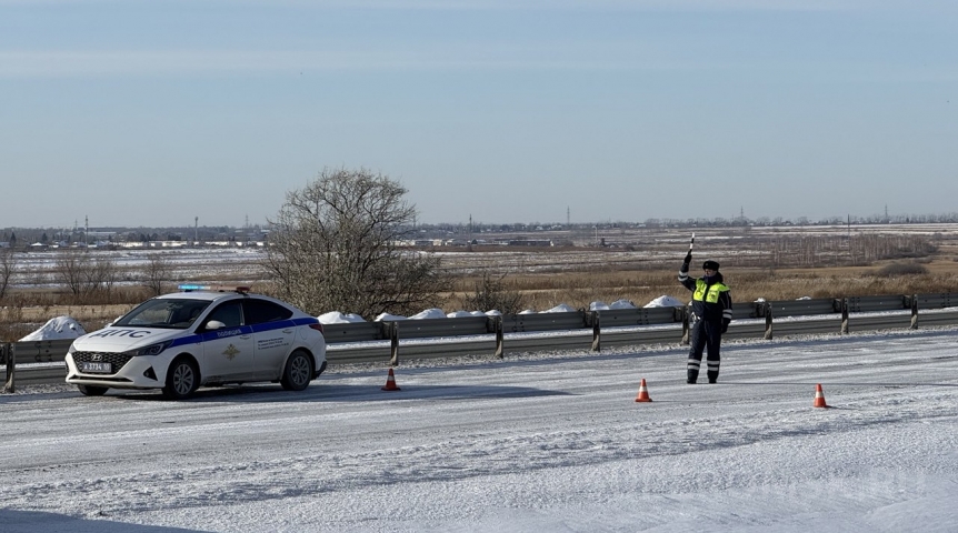В Омской области из-за непогоды ограничили движение на трассах