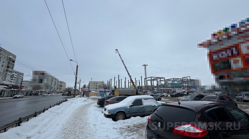 На месте исторического дома в Омске началась стройка