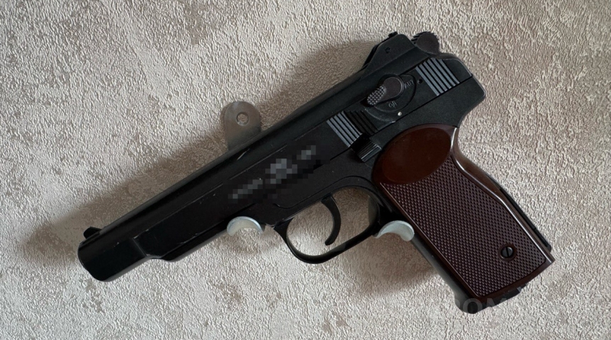 В омские школы закупят макеты пистолета Макарова по 36 тысяч рублей за штуку